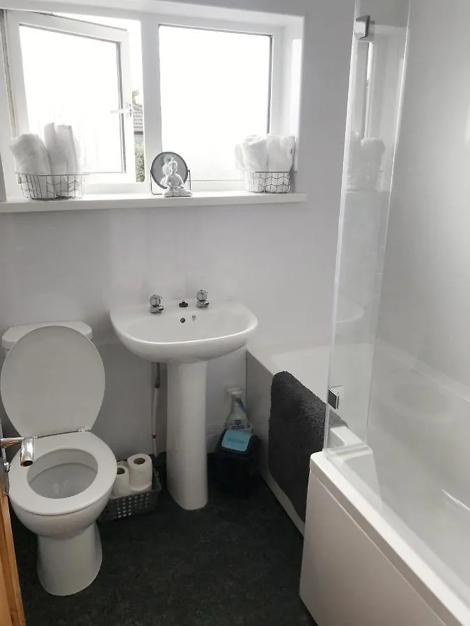 Stanley Holiday Home-Free Parking & Self Check-In Bournemouth 0*,  Reino Unido